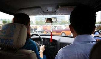 驾校教练吃瓜事件视频,真相与反思  第3张