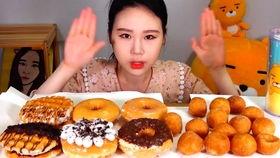 呆瓜吃甜甜圈视频,趣味横生瞬间捕捉 第2张 呆瓜吃甜甜圈视频,趣味横生瞬间捕捉 第2张