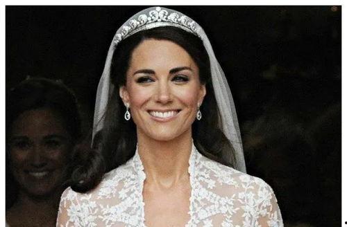 一代女皇吃瓜事件真相视频  第3张