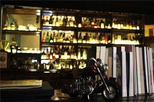 武汉赛博酒馆吃瓜视频播放,揭秘网络热点的背后真相  第2张