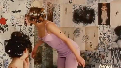 美女玩套圈吃瓜视频,精彩瞬间引网友热议  第2张