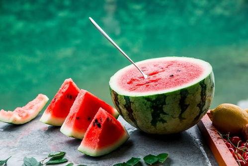 三月吃大瓜视频,盘点热门视频背后的精彩故事