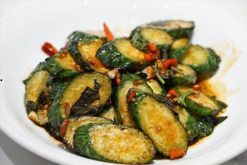 三月吃大瓜视频,盘点热门视频背后的精彩故事 第2张 三月吃大瓜视频,盘点热门视频背后的精彩故事 第2张