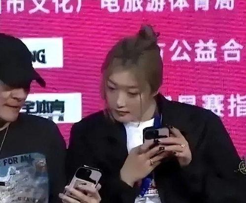 张隆李梦吃瓜视频,揭秘娱乐圈幕后真相  第2张