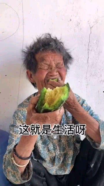 你吃瓜的样子视频大全,吃瓜群众欢乐视频大盘点  第3张