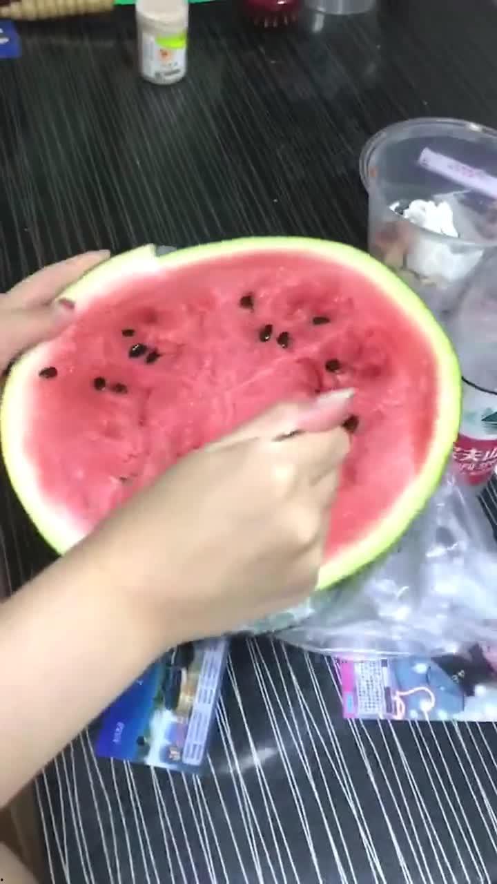 西瓜皮吃瓜视频,吃瓜视频教你创意烹饪新花样 第2张 西瓜皮吃瓜视频,吃瓜视频教你创意烹饪新花样 第2张
