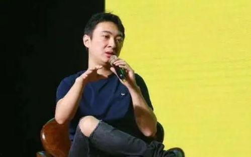 三个人吃瓜聊天群的视频  第3张