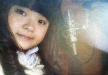 吃瓜女生摇头视频,揭秘网络短视频的流行密码  第2张