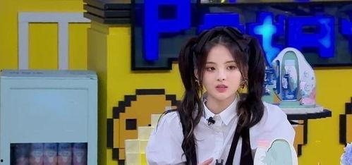 吃瓜女生摇头视频,揭秘网络短视频的流行密码  第3张